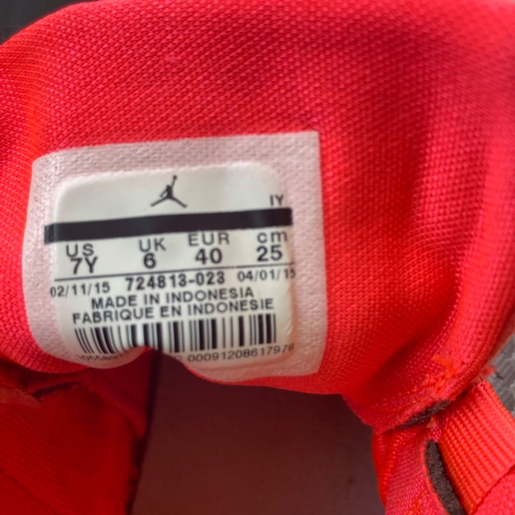 2015 Jordan Future Low 'Wolf Grey Infrared' Sz 7Y - Picture 6 of 6